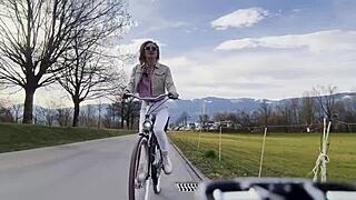 miss daisy diamond on wheels bike vlog