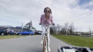 miss daisy diamond on wheels bike vlog