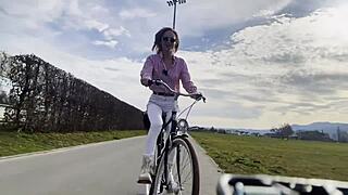 miss daisy diamond on wheels bike vlog