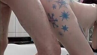 Fuck in the bath with cum in mouth!