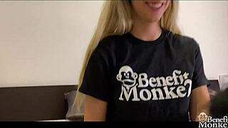 Shona River shares experiences then masturbates 😏