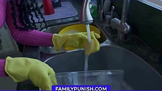 Big black cock guy fucks housewife's pussy while she cleans dishes casually. 😏