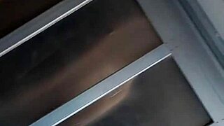 बीवी के पैंटी से हिलाया