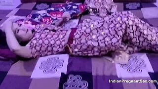 Beautiful muslim indian woman in desi sex scene