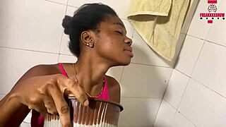 Wet hot sex with ebony amateur