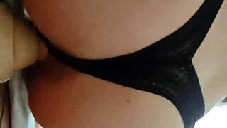 Me Masturbo Con Mi Dildo Grande Por La Cuarentena