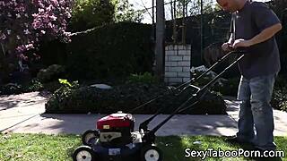 Amateur babe eats while being banged