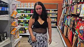 Venezuelan Hotwife Flashing Big Ass In Medellin Supermarket