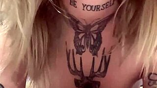 Me Da Fuerte Por La Conchita Hasta Mojarme Toda Y Acaba En Mi Cola