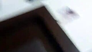 Antes de la fiesta, la dejé llena para que otros la cogieran, terminamos en 3 con otra chava y el marido grabando