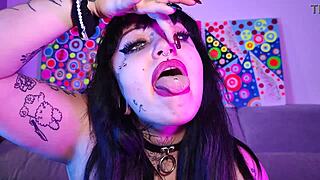 deedee love craves cum in her mouth