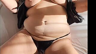 Fat big breasted mature in pantyhose squirts with dildo