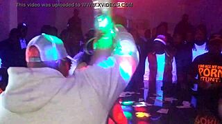 Cherise roze halloween stripper party