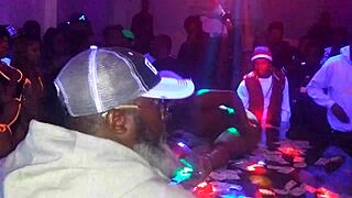 Cherise roze halloween stripper party