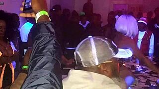 Cherise roze halloween stripper party