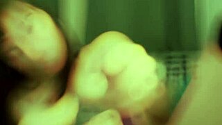 je rappelle que pour les abos chaque semaine une sextape devient gratuite