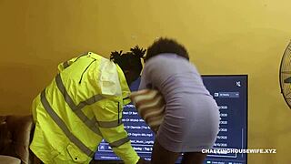 Hardsex Between House Wife And Handy Man