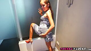 Watch this horny Thai babe orgasm with her new toy!