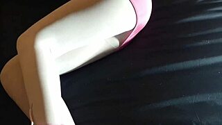 Laura Xxx Model In Sexy Heels And Pantyhose