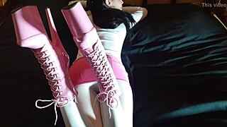 Laura Xxx Model In Sexy Heels And Pantyhose