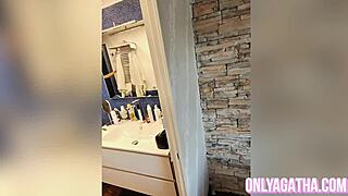 i spied on my neighbor while she showered and watched her big ass get pounded hard in the bathroom