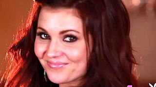 beautiful petite 18+ model mariela henderson loves passion posing totally naked