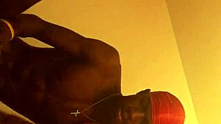 Ebony Bertelak Besar Diregang BBC Monster