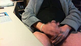 i love wanking and pissing over myself with my hard cock