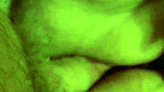 a real bbw housewife enjoys close-up action