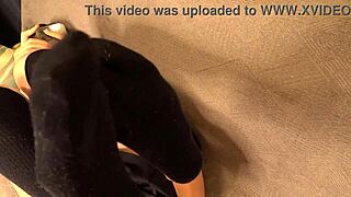 【脚フェチさん向け動画】足コキと足舐めでm男を調教最後は紺ソックスにぶっかけ