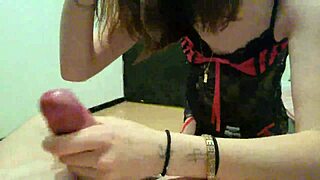 il �jacule dans ma bouche et javale tout