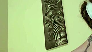 candid sandra says worship my big ass and lick my hairy pussy lips