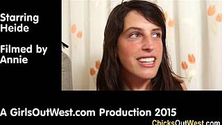 An Aussie amateur brunette explores her body solo with toys in high definition.