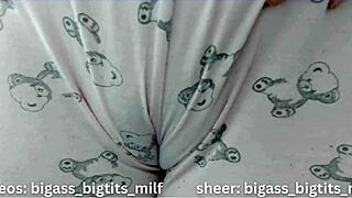 Camel toe homemade latina milf spreads juicy pussy lips