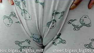 Camel toe homemade latina milf spreads juicy pussy lips