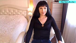 helga muah aka jessy chair tease strip clit caress fingerin 05-25-2020