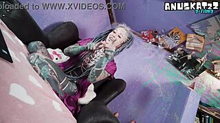 Tattooed Goth Model Feels Intense Anal Pleasure Live