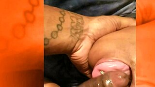 i keyzz strokes gets deepthroat from big black cock homemade.