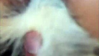 Mature latina fucks a fan!