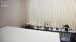 massage turns into passionate fucking with masseur