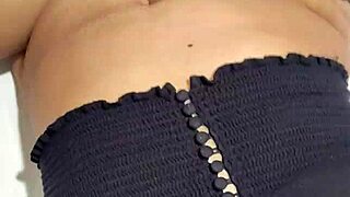 Wife Enjoys Cuckold Fun With Latina Beauty