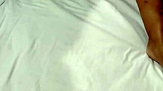 Wife Enjoys Cuckold Fun With Latina Beauty