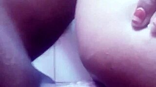 con una amiguita 😘