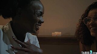 lesbian black panthers ana foxxx and scarlit scandal eating pussies 😍