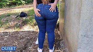 Sexo En El Bosque Con Gordibuena De Enorme Culo