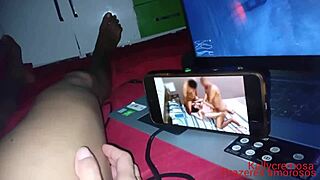 Melhor Porno Do Mundo – Ver Vídeo Porno Da Própria Esposa Dando Para Dois Caras E Ganhando Um Boquete Dela Ao Mesmo Tempo