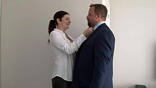 Estate Agent Lets Tenant Have House With No Deposit