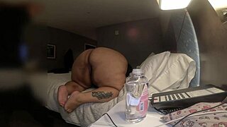 Latina BBW Jaidyn Venus oiled up twerking for hunter