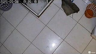 feeling intense arousal watching chubby neighbor shave her huge pussy in bath