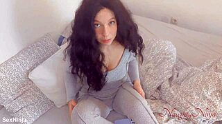 Curvy milf relieves my viagra boner with blowjob